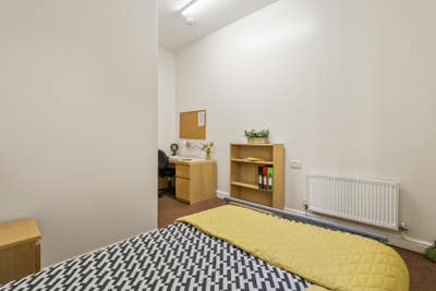 Available now double room with ensuite Main Photo