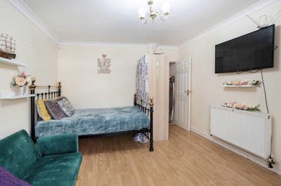 Large studio flat/ Sutton Coldfield/ Good Hope Hos Main Photo