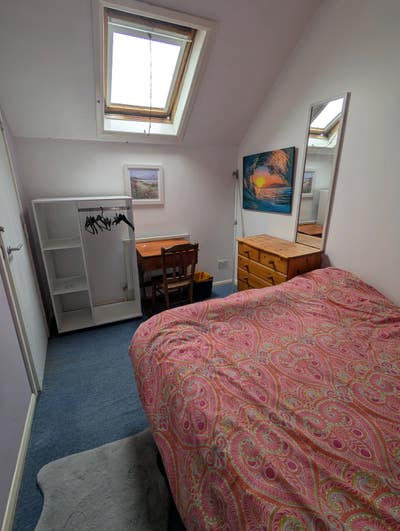 Double room to let in friendly house in Newhaven. Main Photo