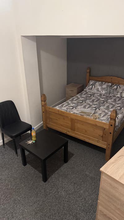 Double room to let Main Photo