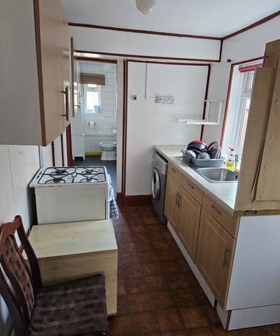 2 bedroom House share for 2 people max Main Photo