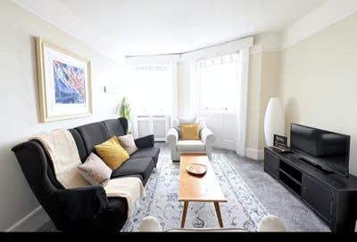 1 Bed Cosy seafront flat Main Photo