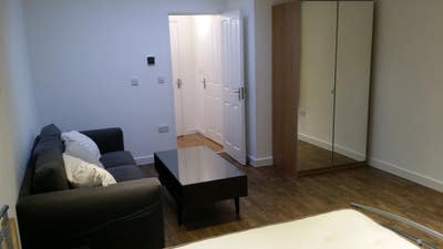 Luxury Studio (Shared Kitchen) Main Photo