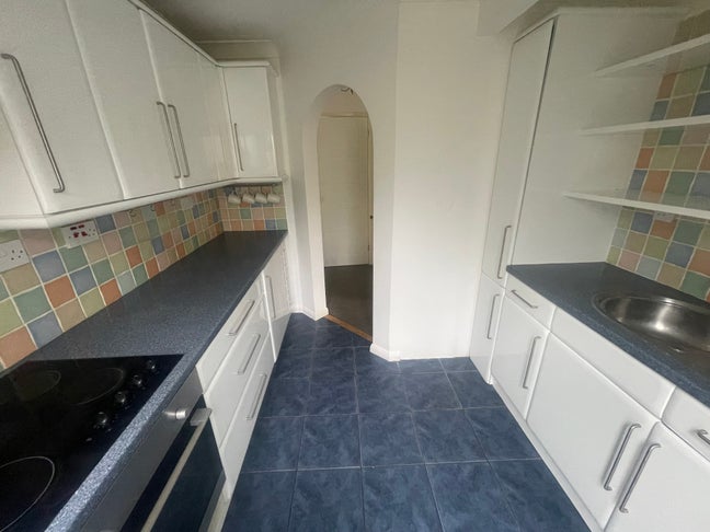Close to Hempstead Valley Lovely 1 Bedr Oom Flat Main Photo