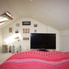 Attic room for female Main Photo