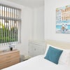 Convenient 4 bed house walking distance to Bentley Main Photo