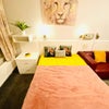 EN-SUITE room with NEW carpet , freshly painted. Main Photo