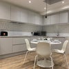 Gorgeous Refurb-Ensuite Available! Main Photo