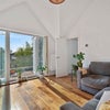 Lovely two bedroom flat with terrace in Acton Main Photo