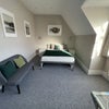 Huge Ensuite Room with Walk-in Wardrobe by Station Main Photo