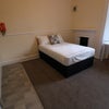Refurbished Bedsit with own new kitchen, park view Main Photo