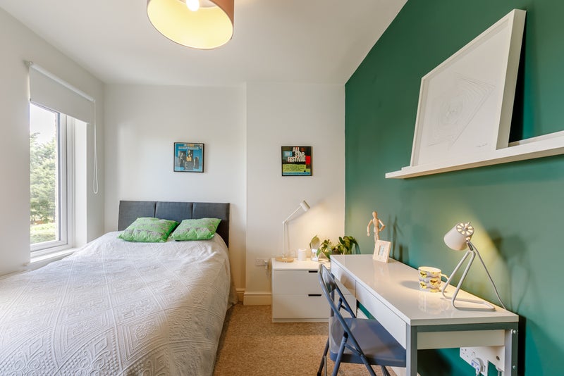 Photo 1: Fully furnished bedroom overlooking garden on first floor