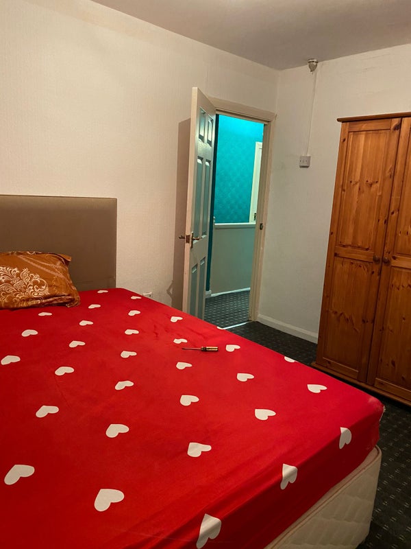 Photo 1: Double Room