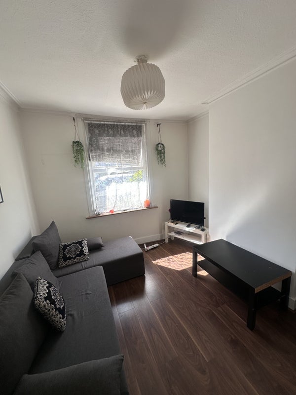 Photo 1: Double Room 