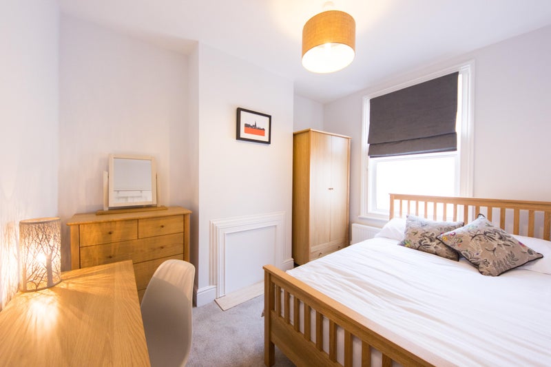 Photo 1: Room 2