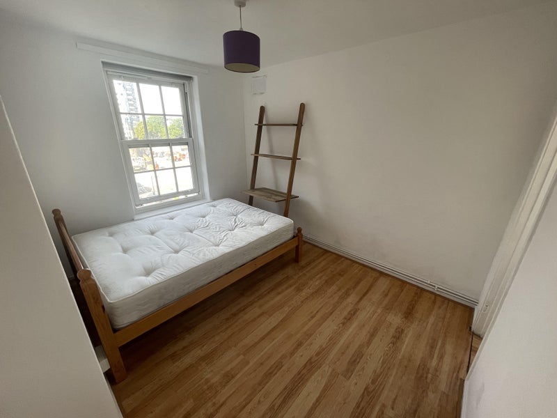 Photo 1: £242pw with all bills included