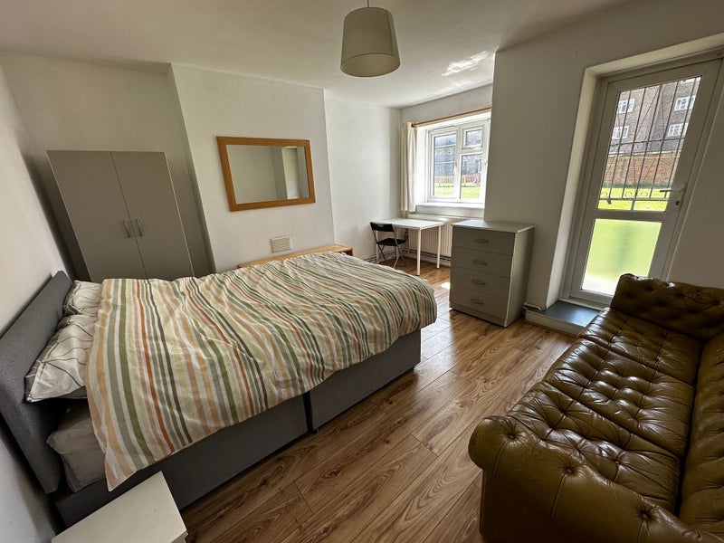 Photo 1: £998