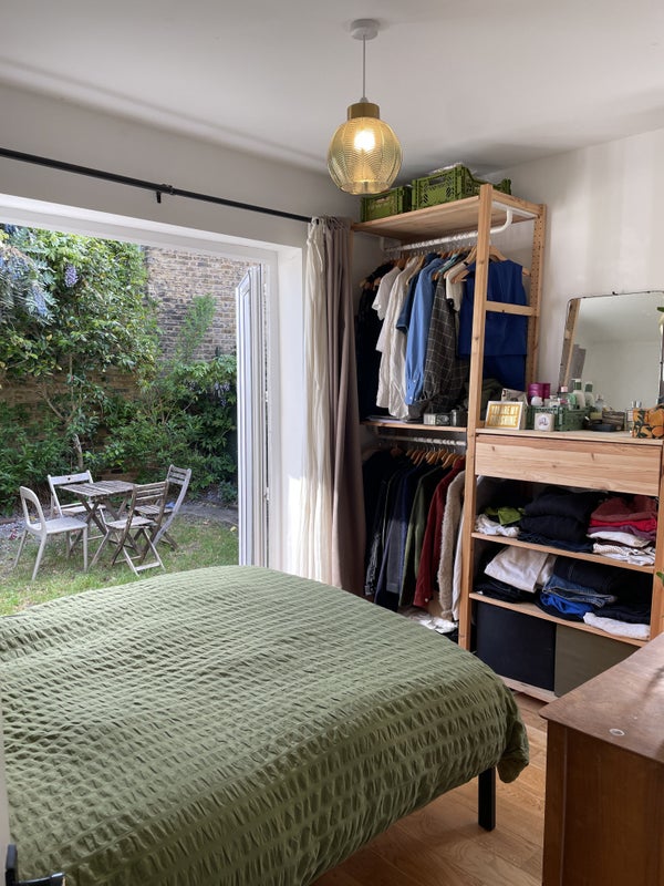 Photo 1: Double room with French doors 