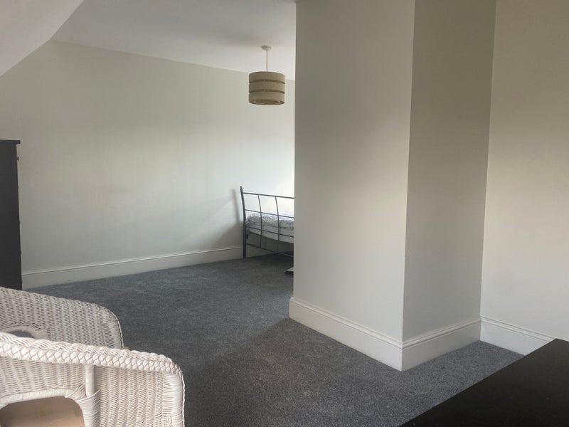 Photo 1: En suite room