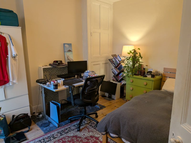Photo 1: Double Bedroom