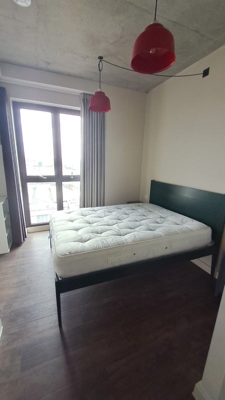 Photo 1: Bedroom