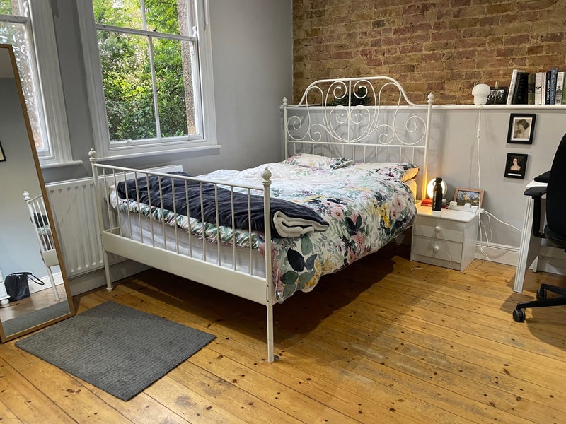 Photo 1: Bedroom