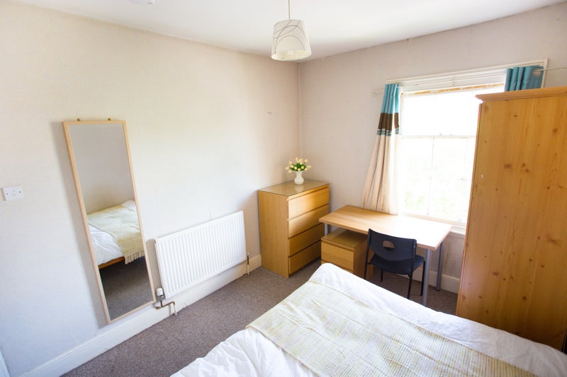 Photo 1: Room 7 - £445 