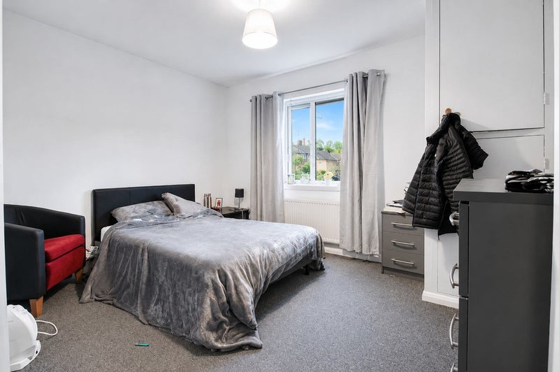 Photo 1: R3 - £730pcm (image enhanced)