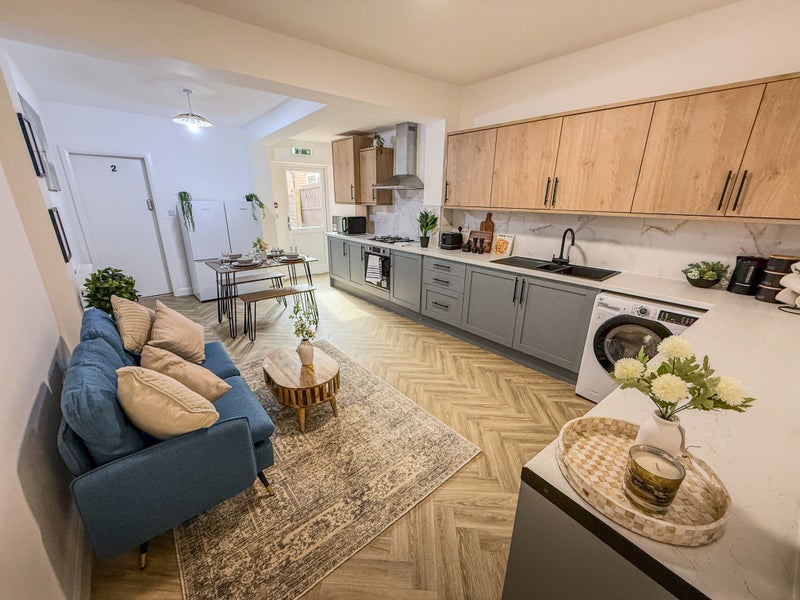 Photo 1: Communal Kitchen
