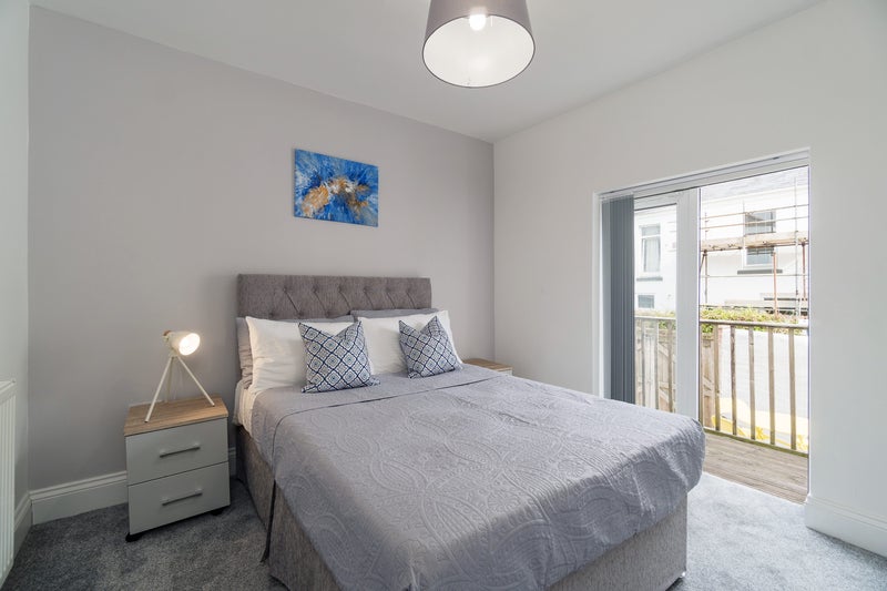 Photo 1: Room 3