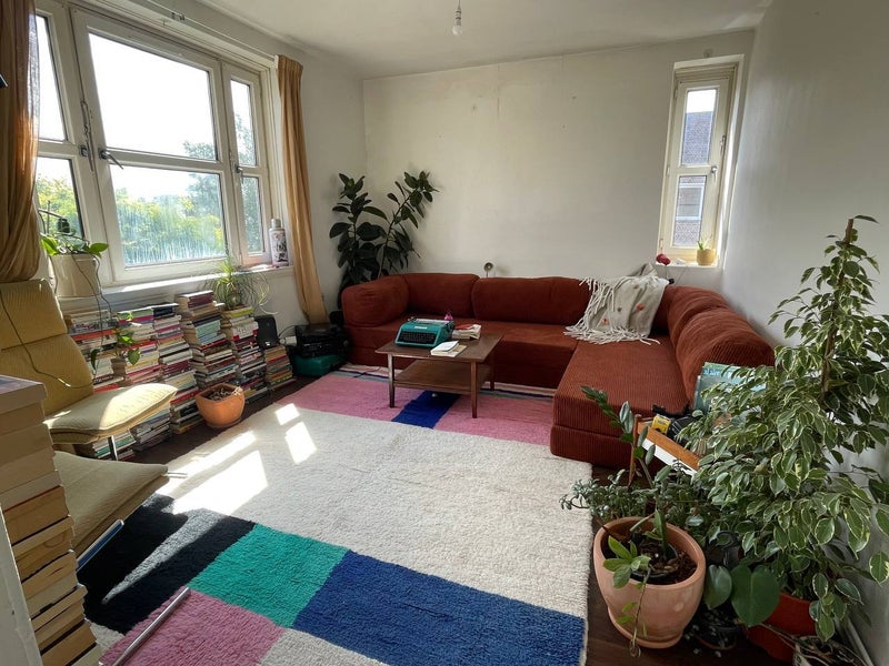 Photo 1: living room