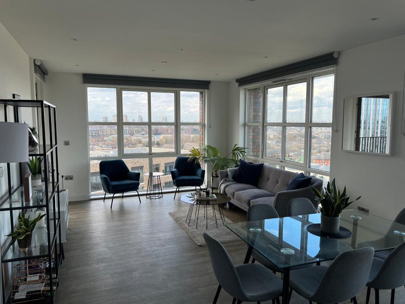 Photo 1: shared living room