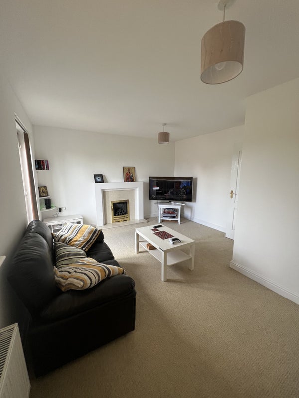 Photo 1: Living room