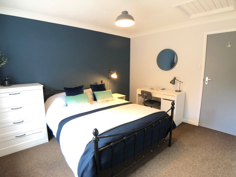 Photo 1: Room 5 @ £610 pcm - Available from 12 June 2026