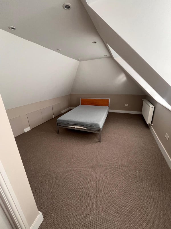 Photo 1: Bedroom - waiting on new furniture