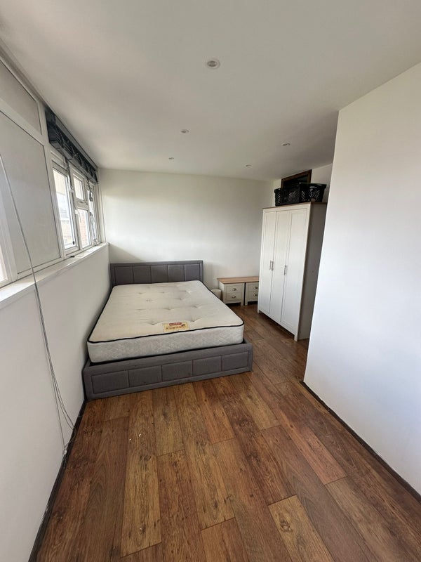Photo 1: private bedroom 