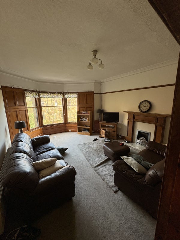 Photo 1: Living Room, Wifi Box, TV and Dining Room Table