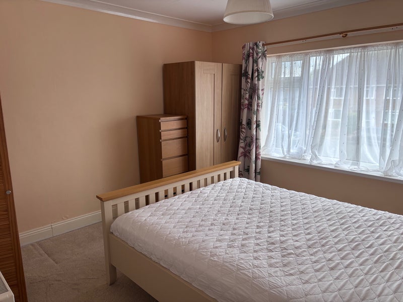 Photo 1: Bedroom Picture 1