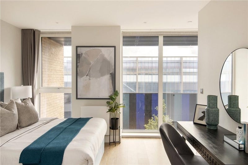 Photo 1: Your bedroom 