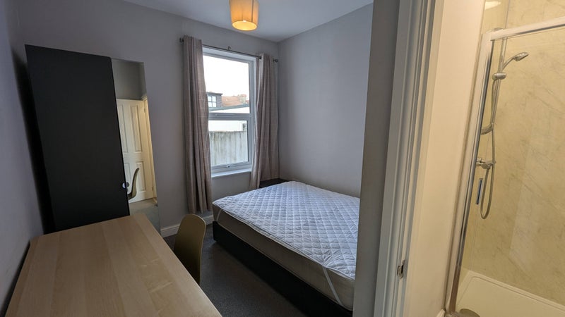 Photo 1: Room 2 