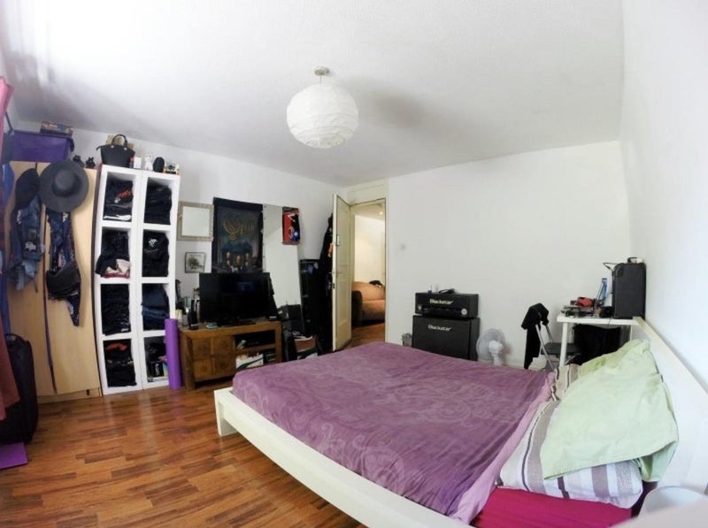 Photo 1: Bedroom