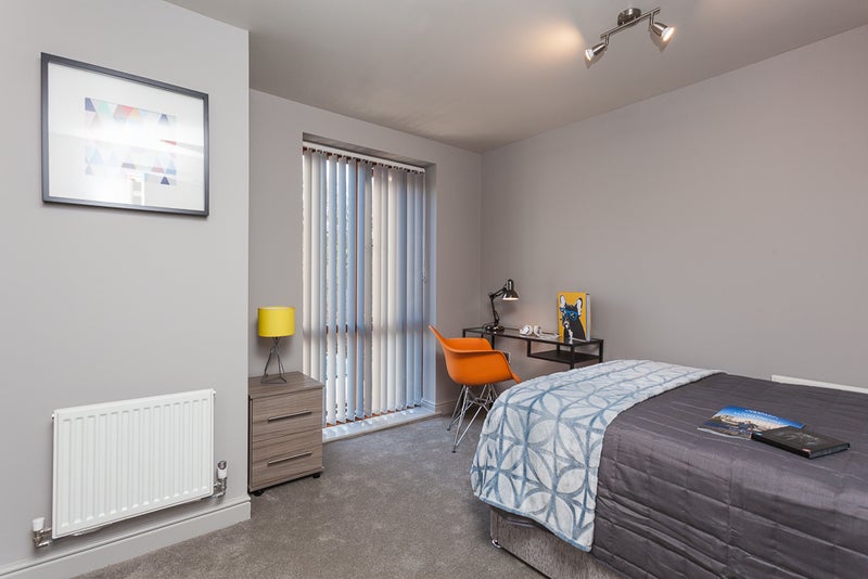 Photo 1: Available from 26th May, £750pcm