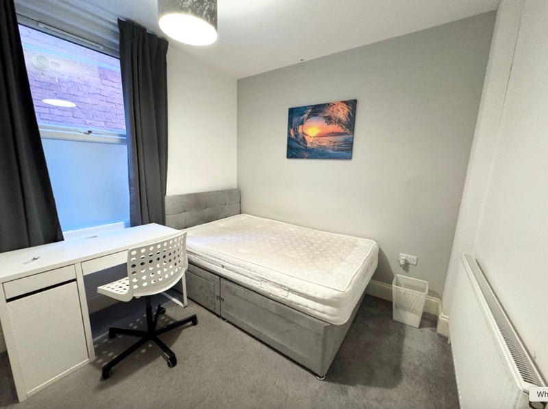 Photo 1: Room 2 