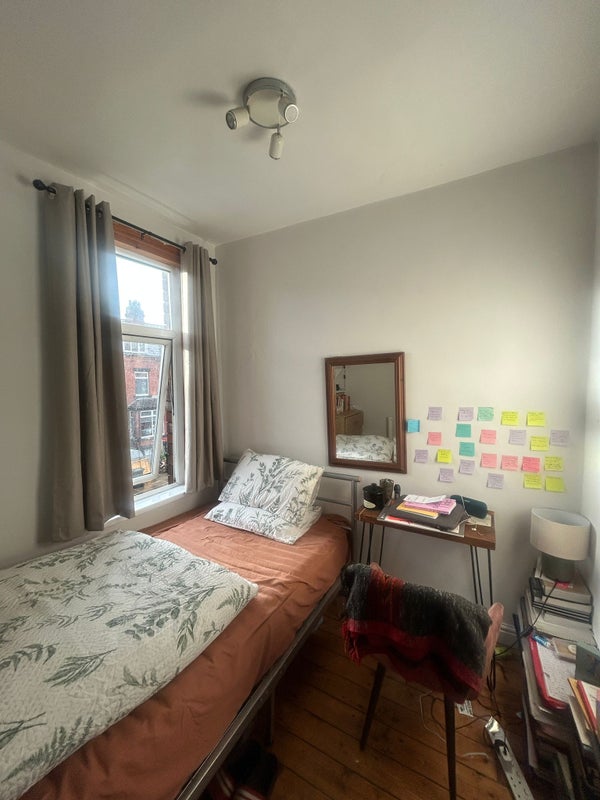 Photo 1: Available bedroom