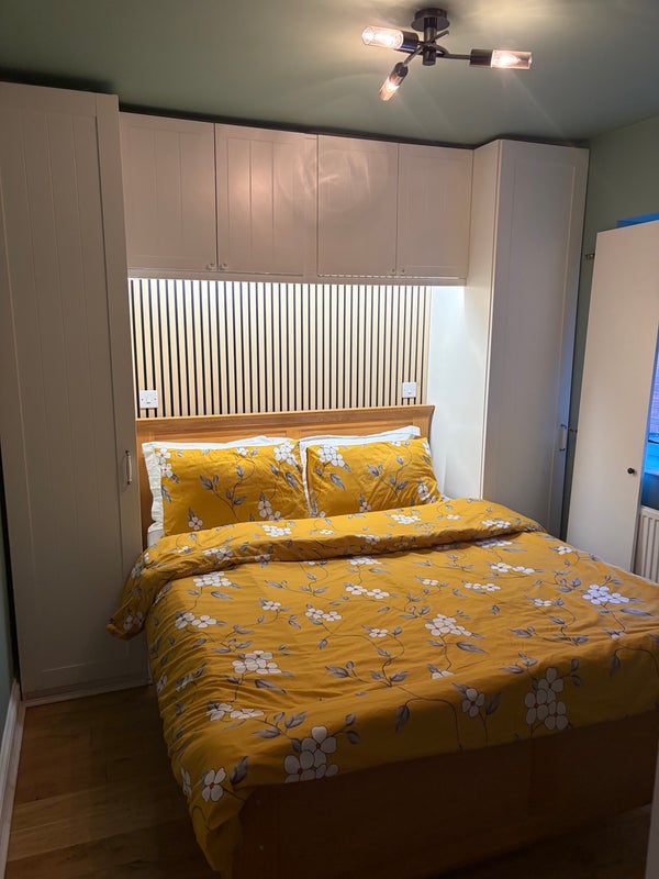 Photo 1: Bedroom