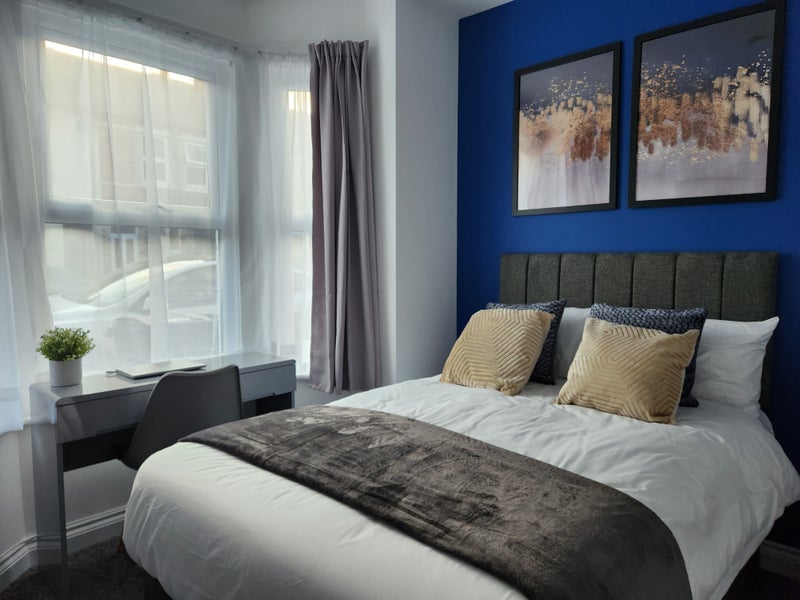 Photo 1: Room 1 view from front door - room with ensuite