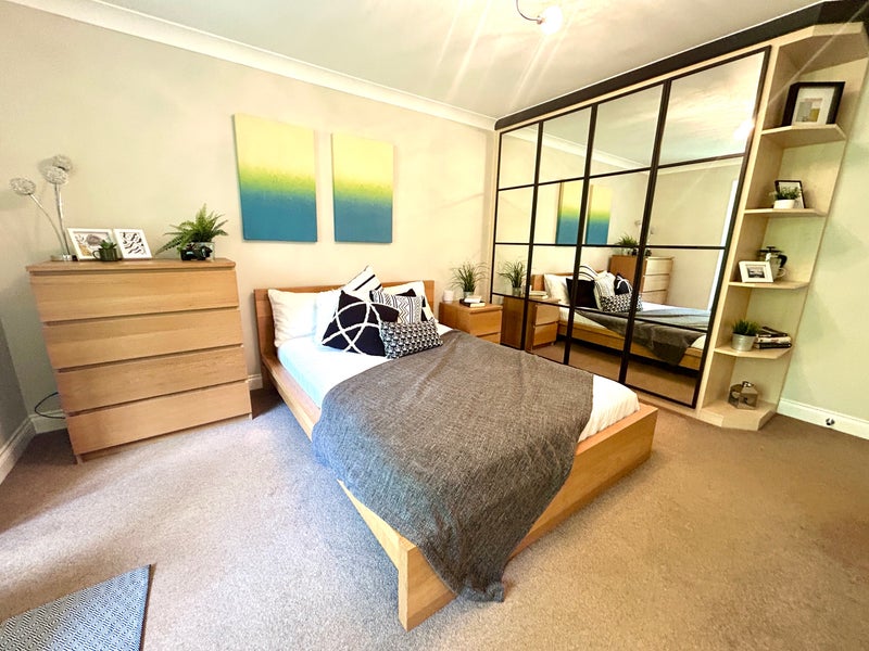 Photo 1: Room 3: Ample storage and plenty of natural light 