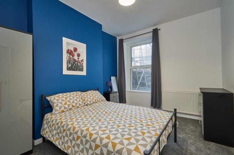 Photo 1: Room 2, 57 Pasley Street - available 22nd July 
