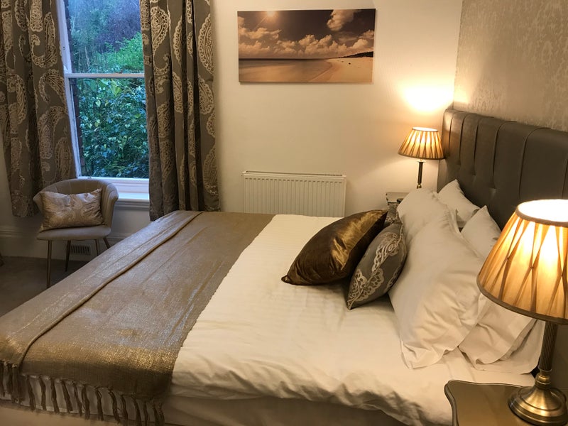 Photo 1: Super-king-size bed in quiet room