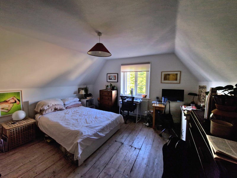 Photo 1: the room!